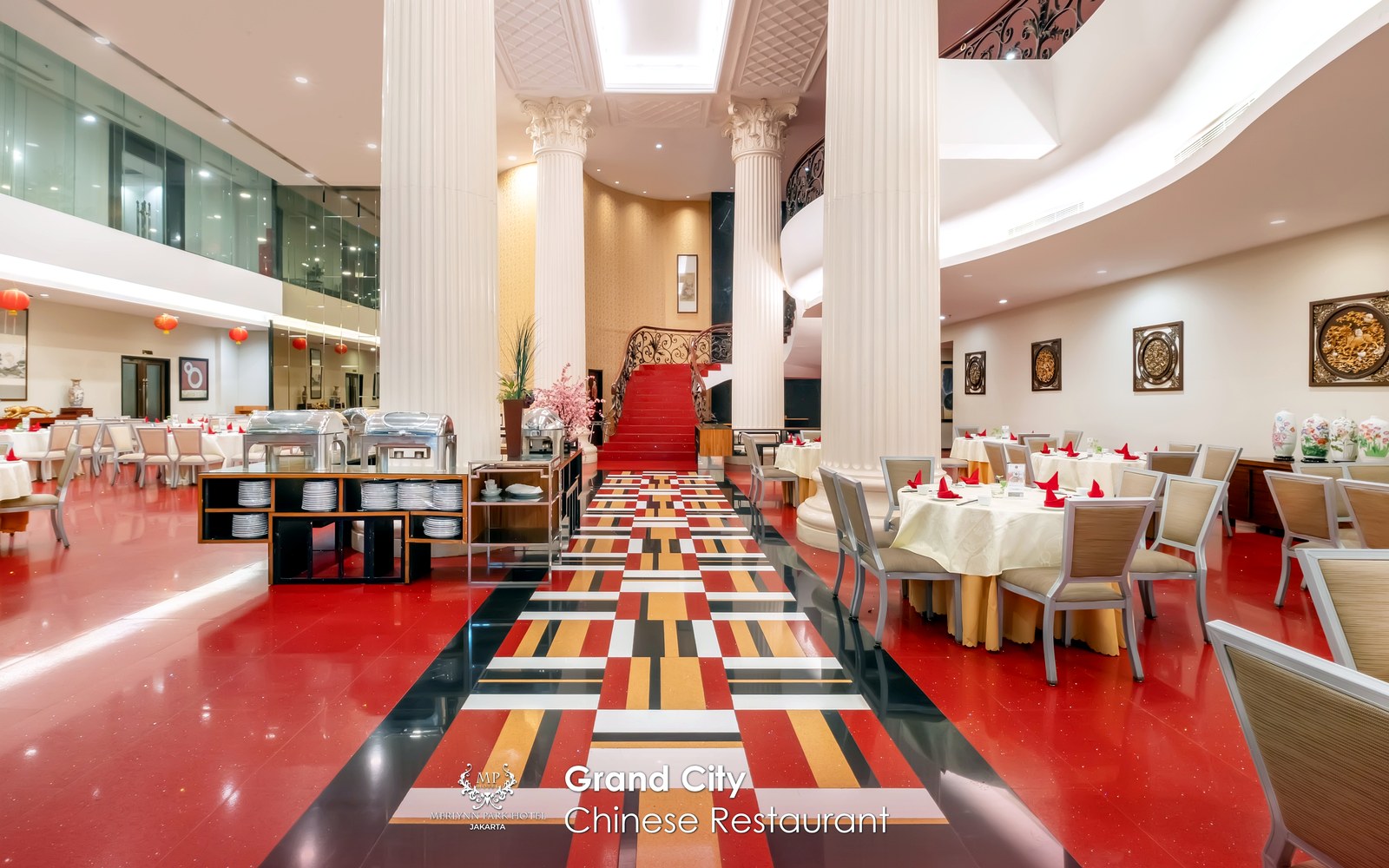 Grand City Chinese Restaurant dining room