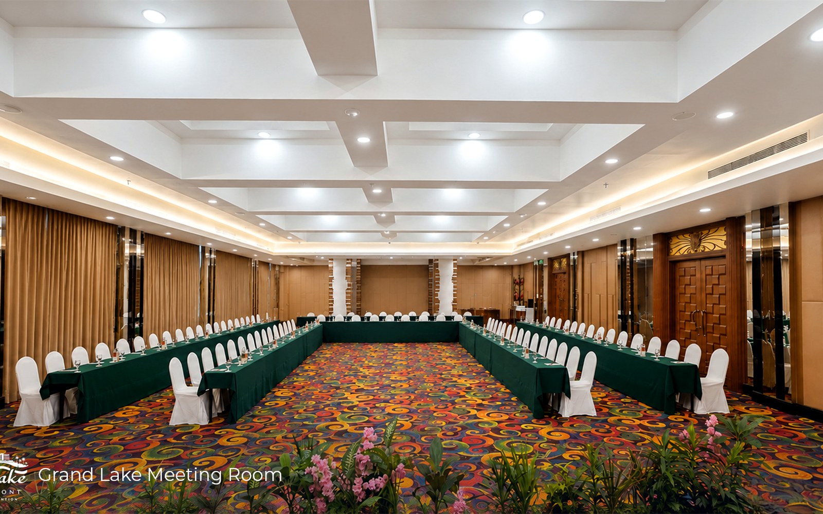 Meeting and convention room