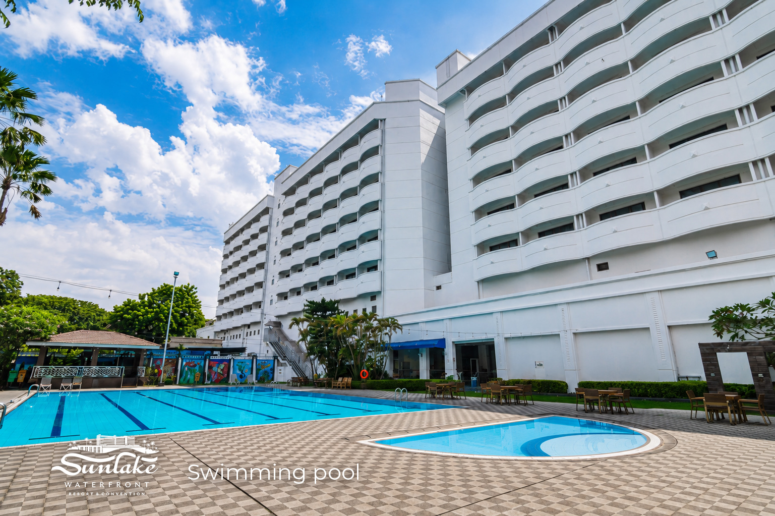 Sunlake Waterfront Resort & Convention Jakarta swimming pool and resort facilities