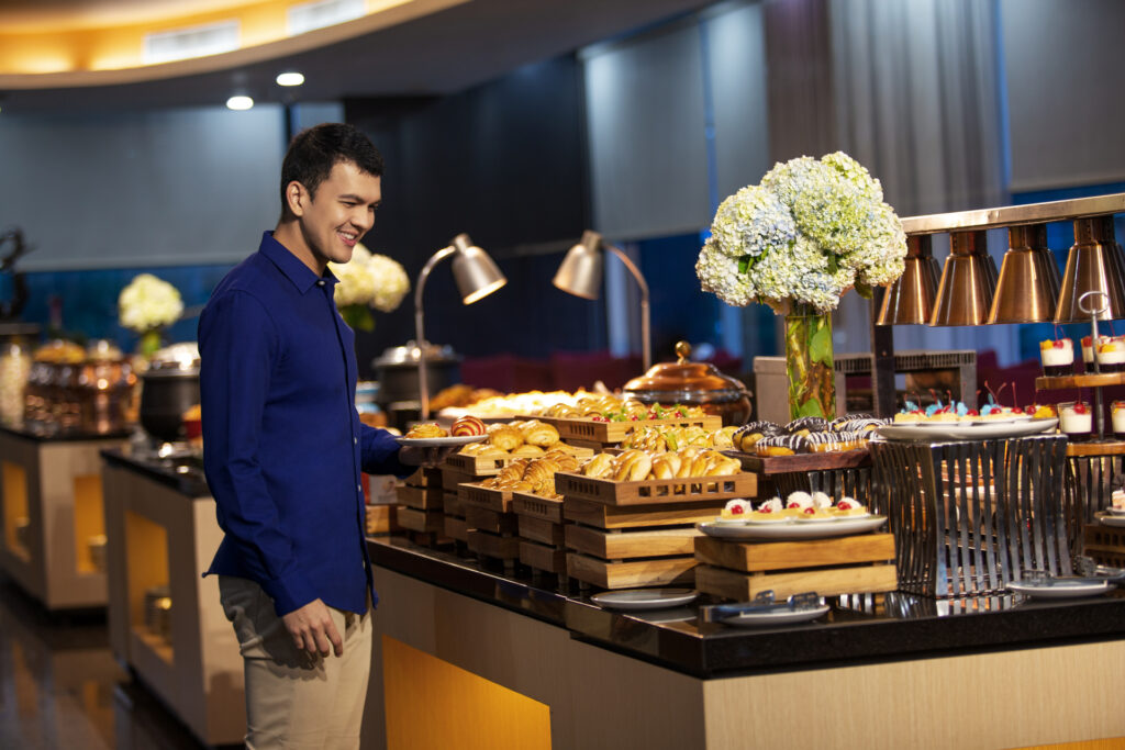 Central Park Restaurant: Menyantap Dunia dalam Satu Meja di Manhattan Hotel Jakarta