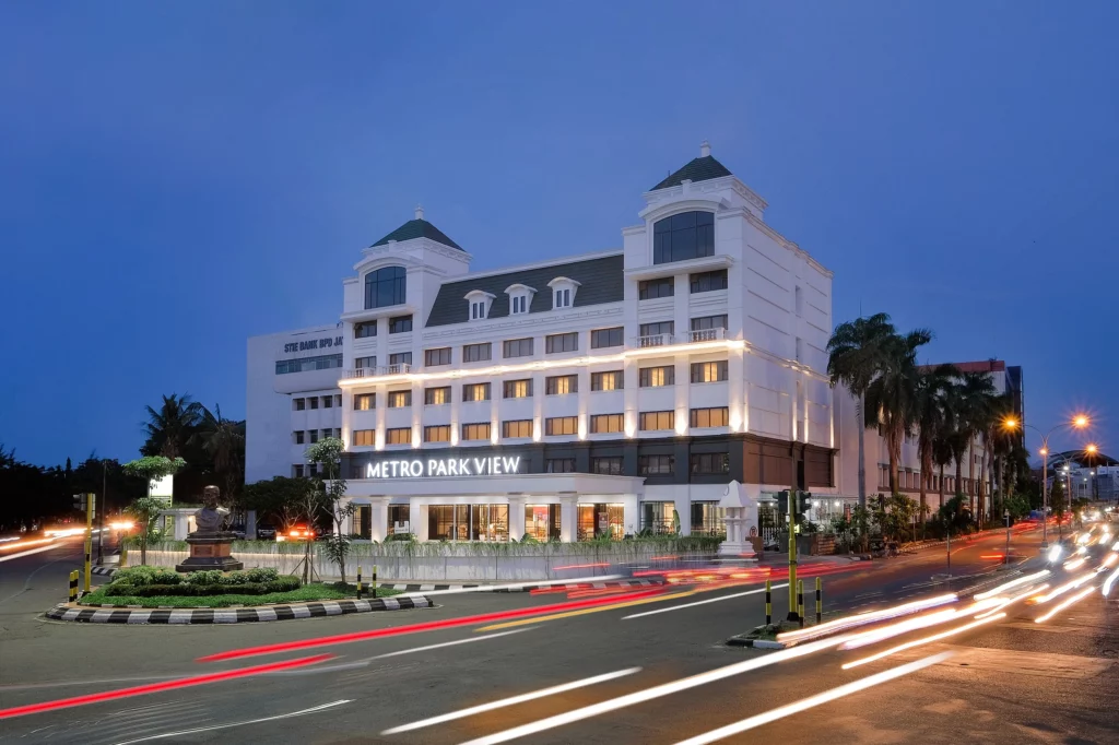Metro Park View Hotel Kota Lama Semarang: Hotel Bintang 4 dengan Sejarah Ikonik dan Konsep Urban Art Deco