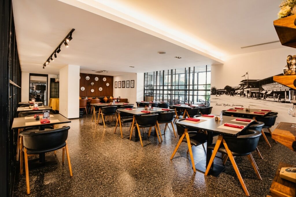 Obsidian Specialty Coffee & Eatery: Tempat Ngopi Eksklusif di Kota Lama
